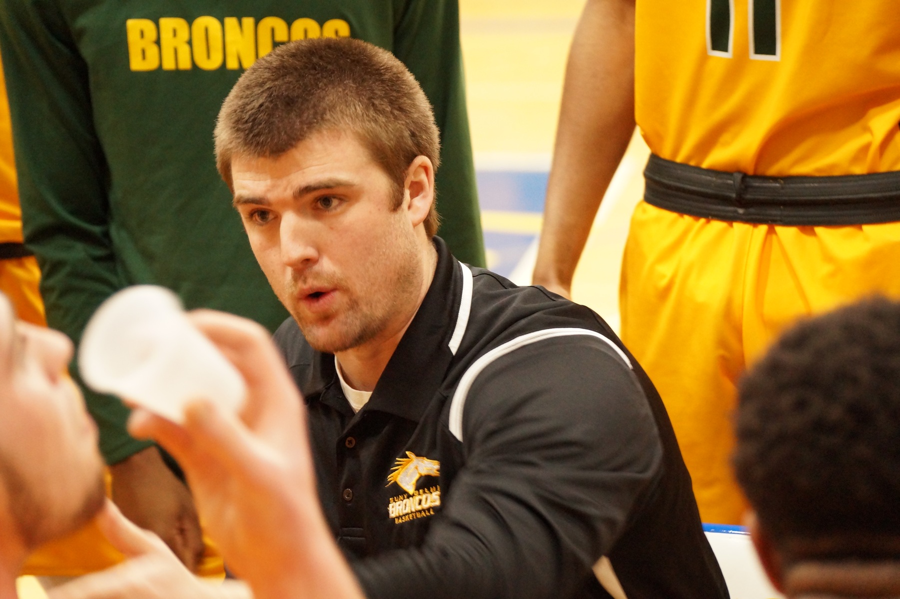 Thomsen Picks Up His 100th Career Win