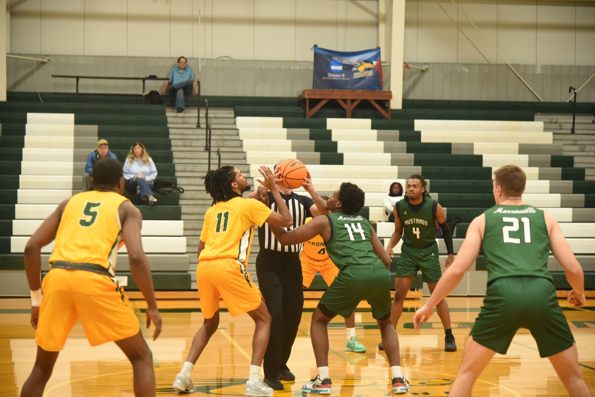 Men's Basketball Falls In Home Matchup To Morrisville