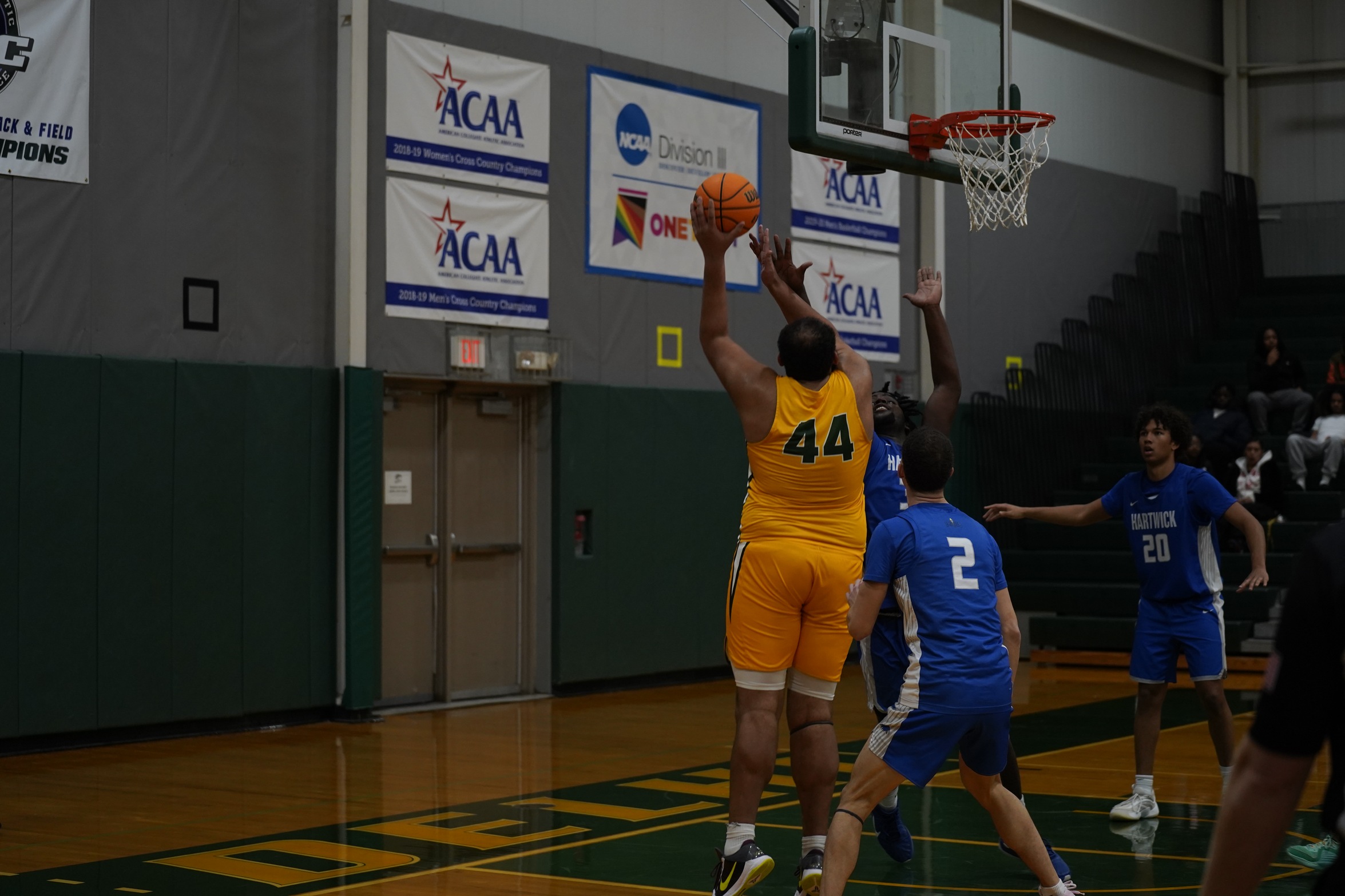 Men's Basketball Drops Away Contest To Maritime