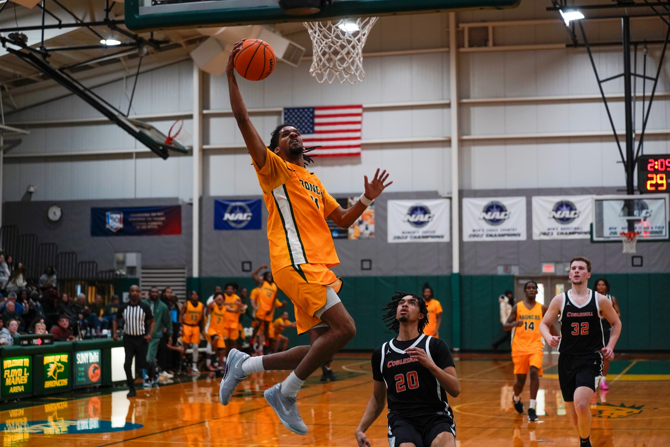 Men's Basketball Cruise To Victory Over Cobleskill