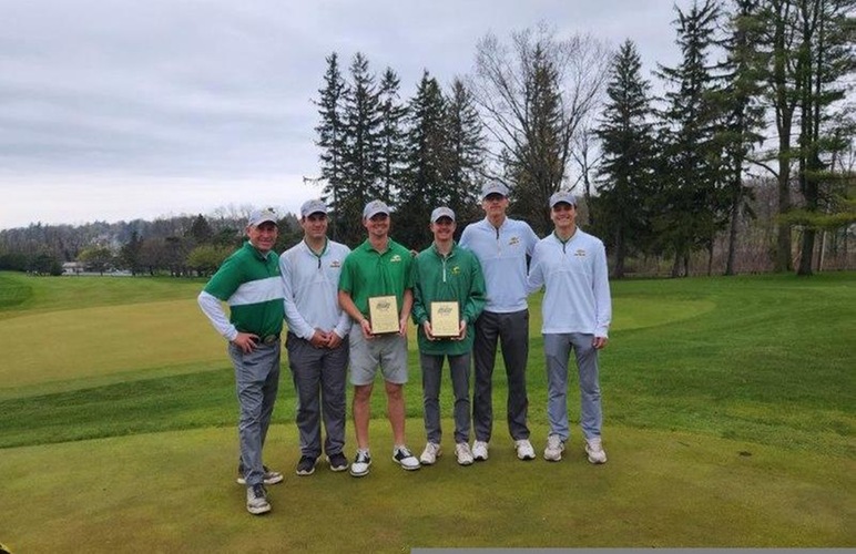 Broncos Golf Dominates Oswego Invite