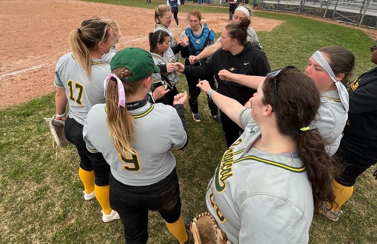 Delhi/Cazenovia Play Rare Tripleheader; Broncos Take All 3 Games