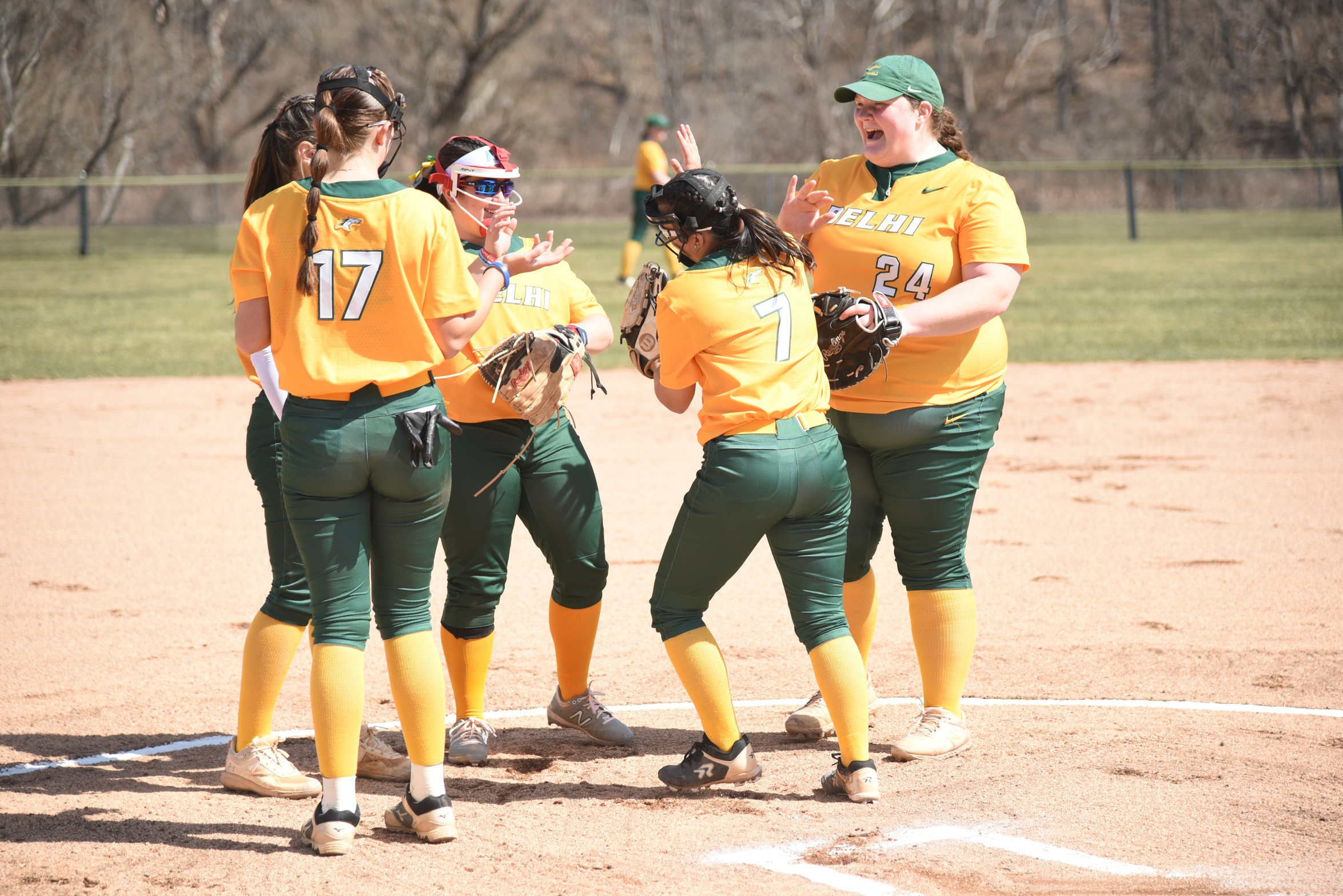 Delhi Softball hosts first doubleheader in 344 days against PSU-Hazelton