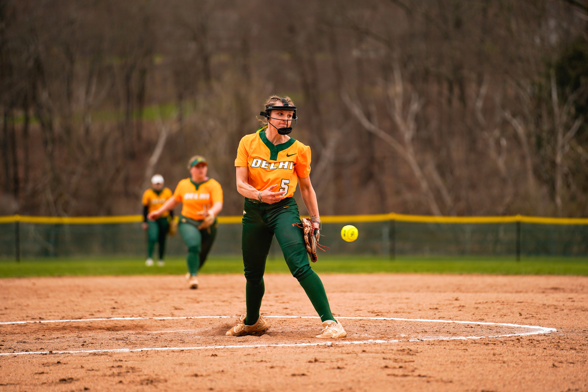 Historic Weekend: Softball Sweeps 6-Game Conference Slate as Angelina Dickel Throws Program&rsquo;s First-Ever No-Hitter