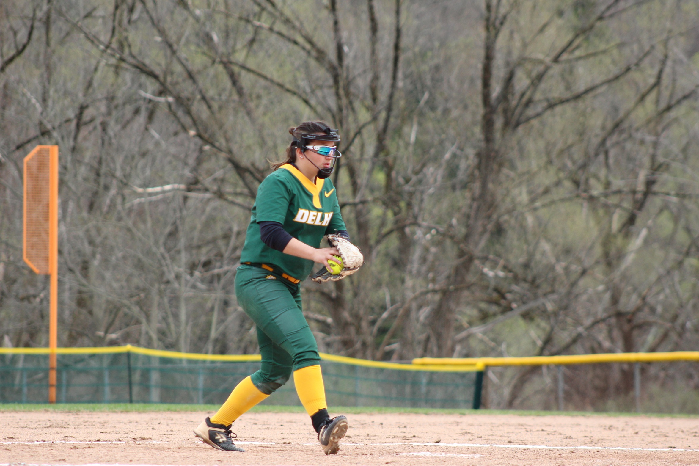 Softball Splits Doubleheader, Dominates Game Two with 9-0 Shutout Victory