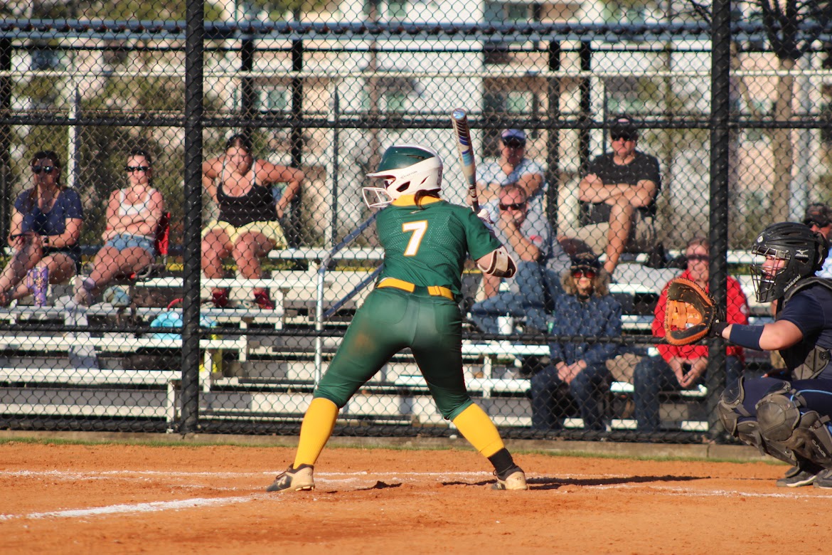 Softball Opens Season with Back-to-Back Victories