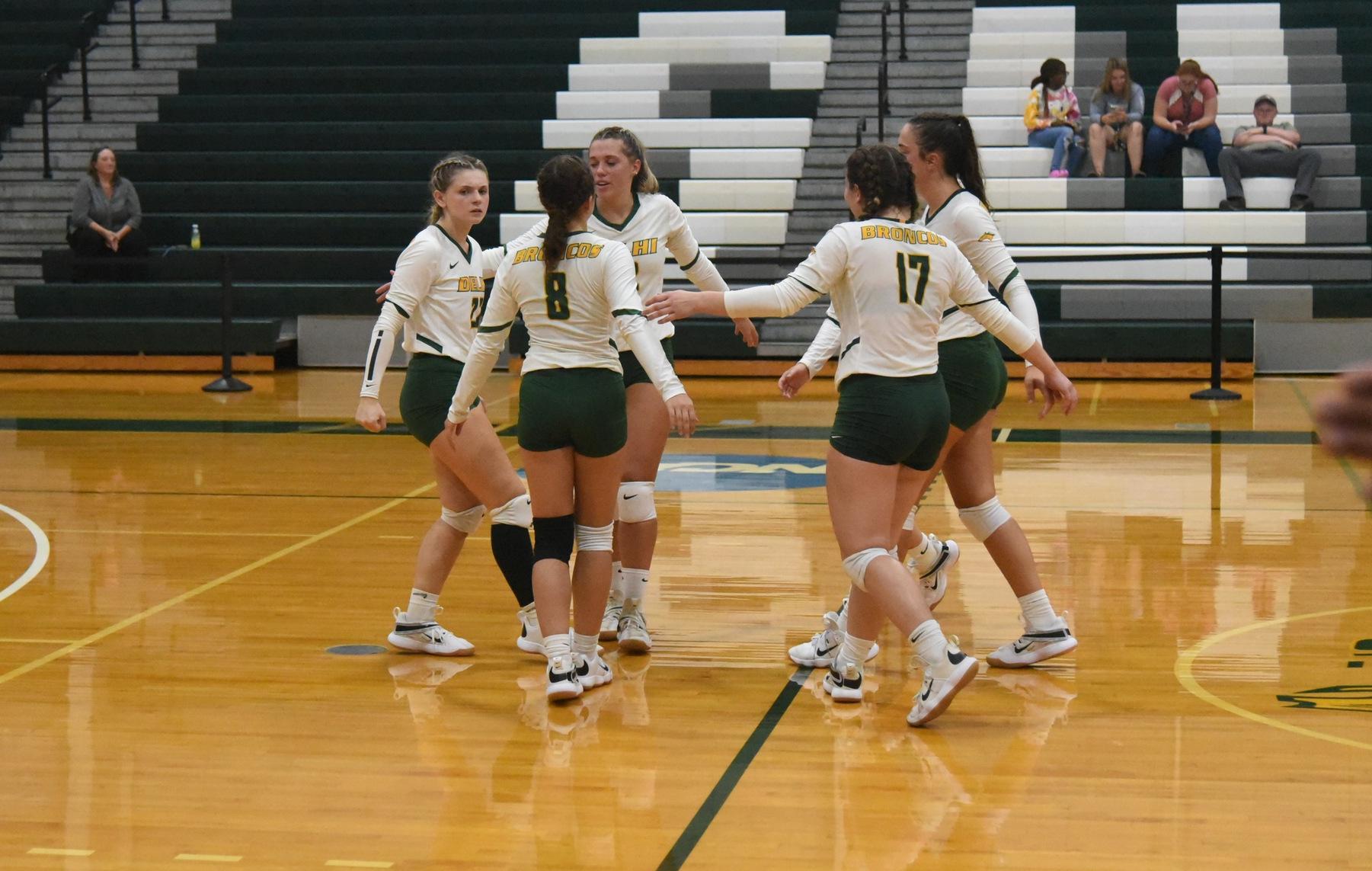 Delhi Volleyball Fights Hard but Drops Three Sets to One Against Russell Sage