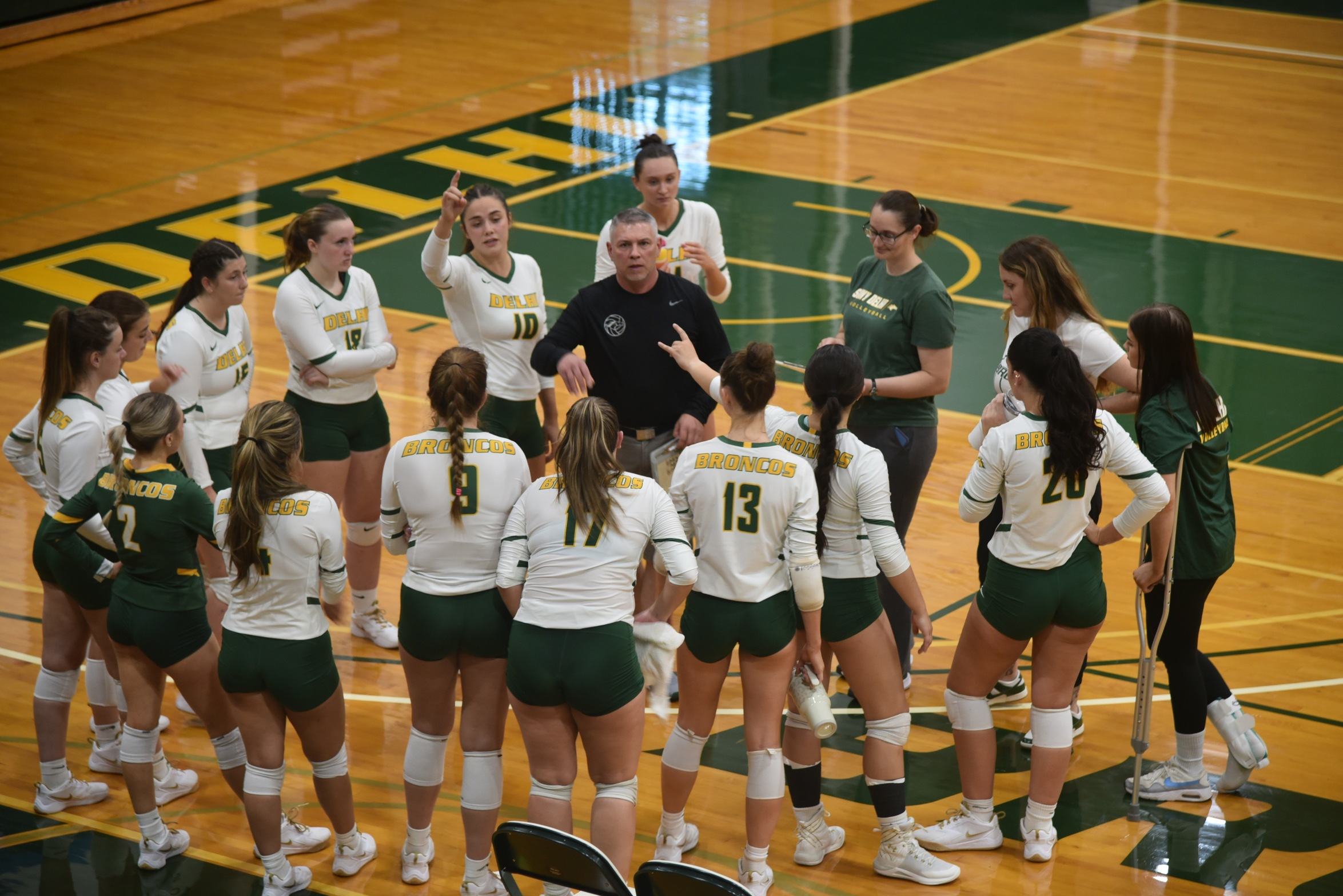 Women's Volleyball Drops In Home Matchup To King's College