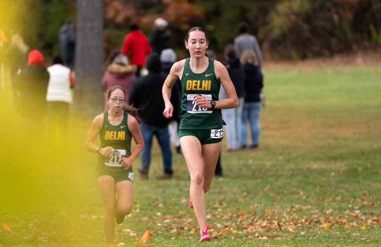 Intrieri Sets Program Record in 2025 SUNYAC Cross Country Championships